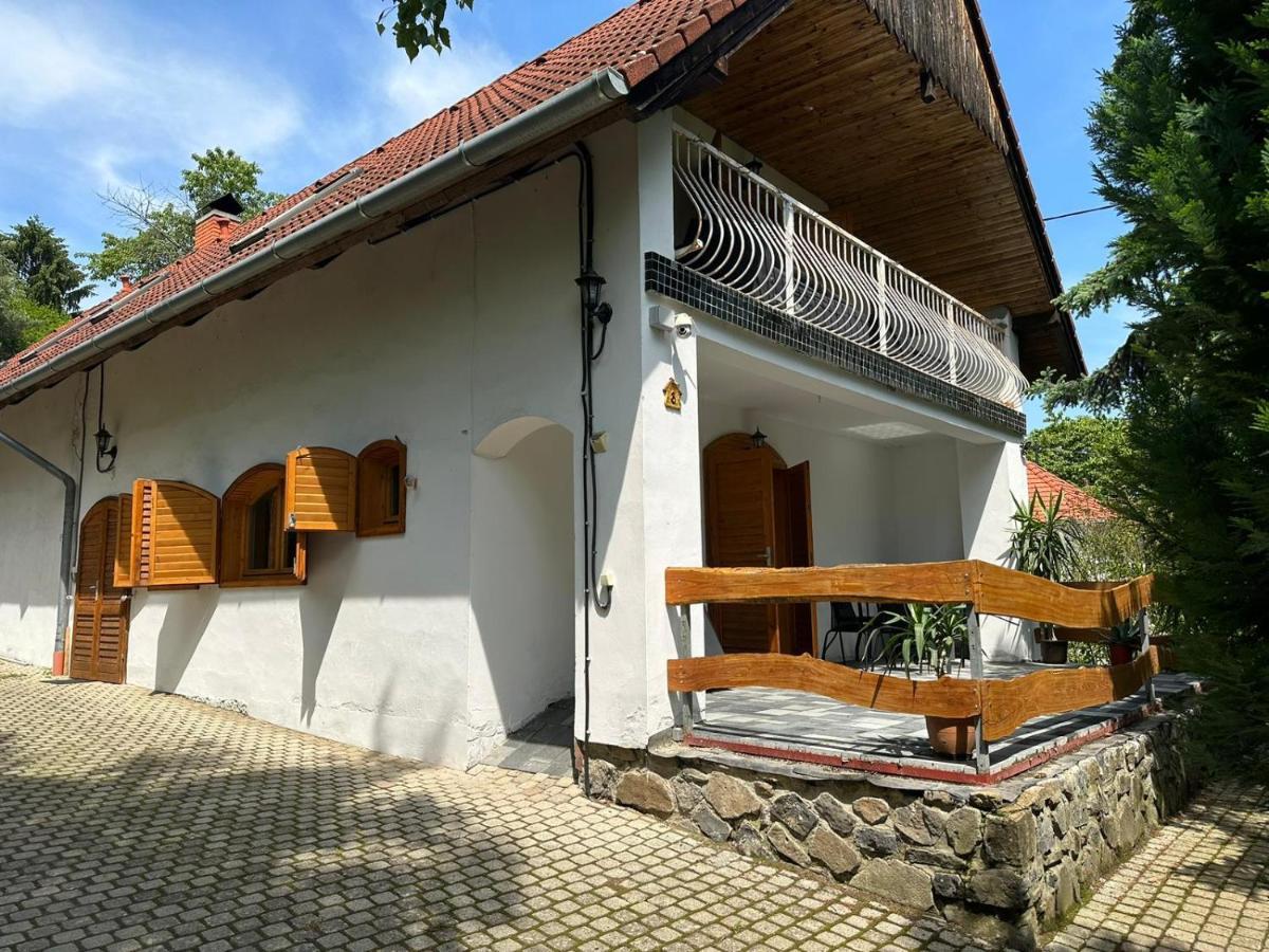 Parraghegy Apartman Villa Zalaszanto Екстериор снимка